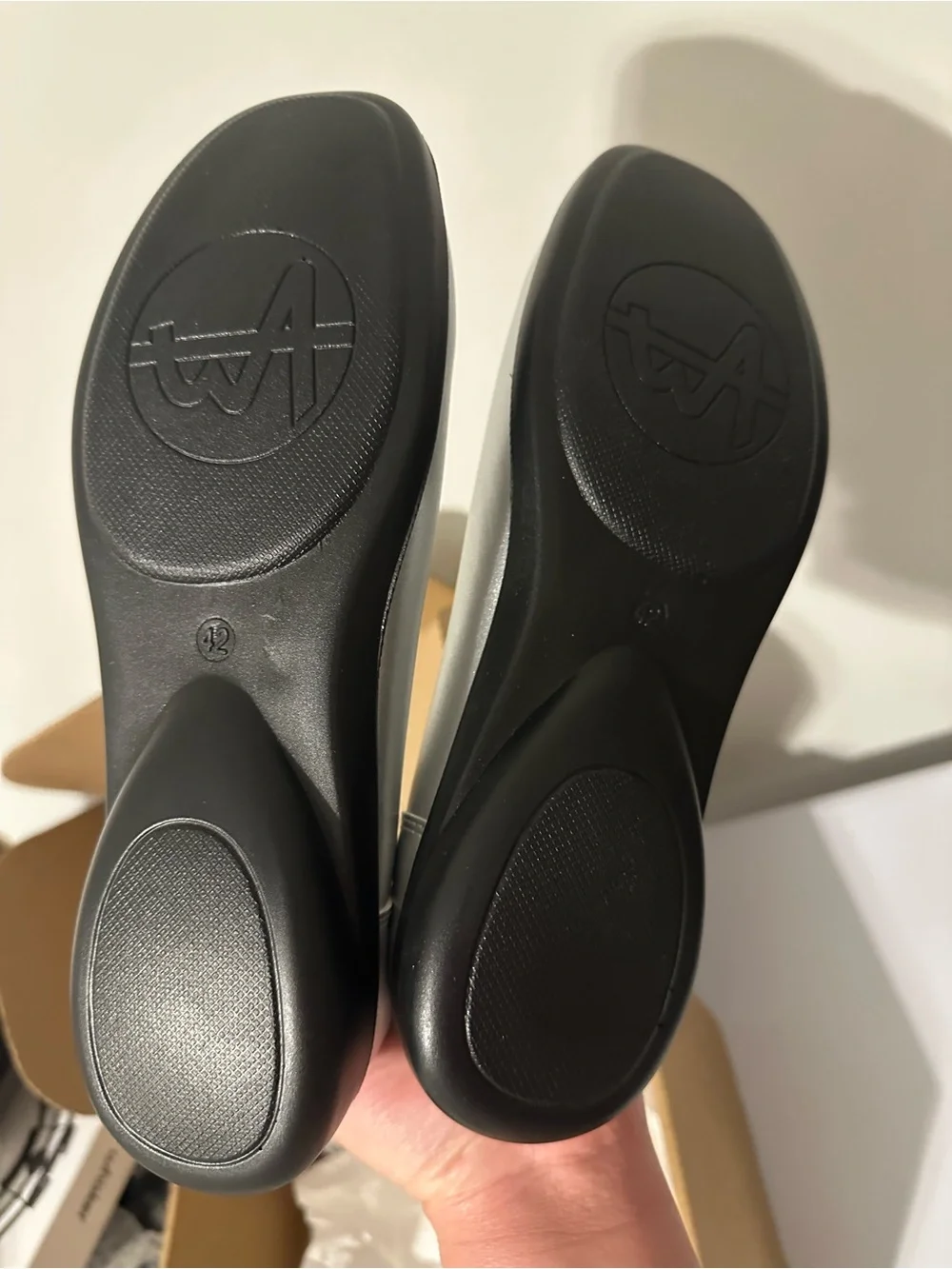 Silver Women's Ballet Flats Size 11 (42 in European Sizes)